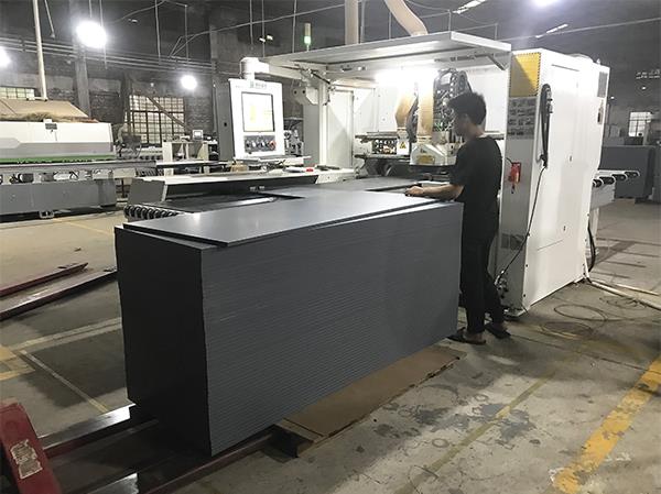 办公家具厂家生产车间